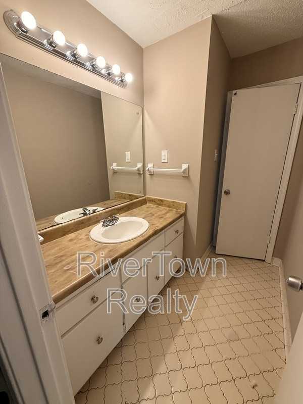 3816 Cedar Path Dr - Photo 6 of 15