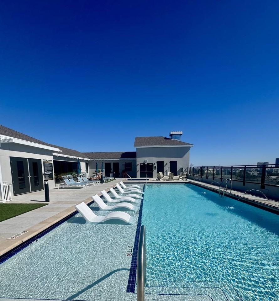 203 W Oak Ave - Photo 4 of 20