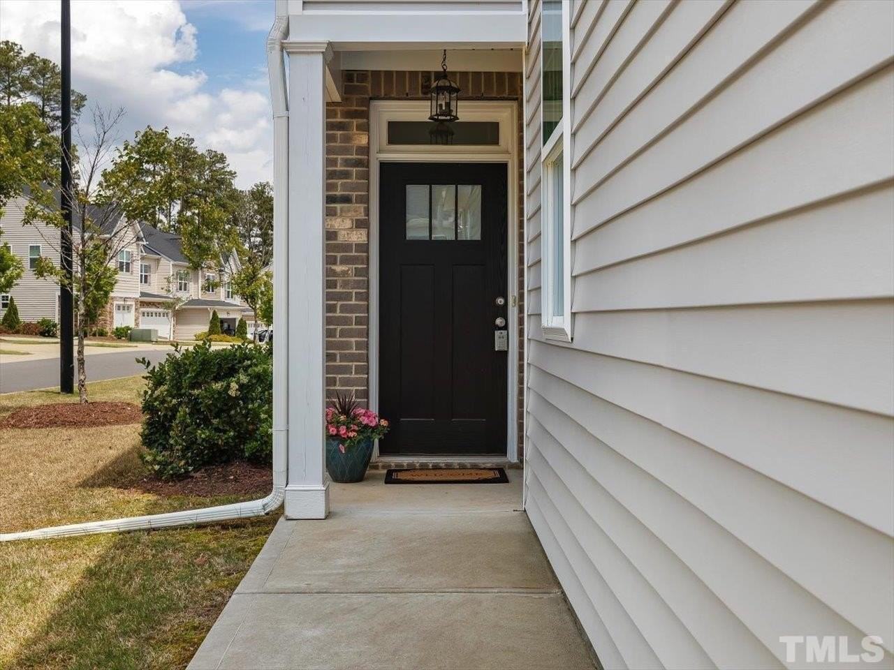 226 Zante Currant Rd - Photo 7 of 50