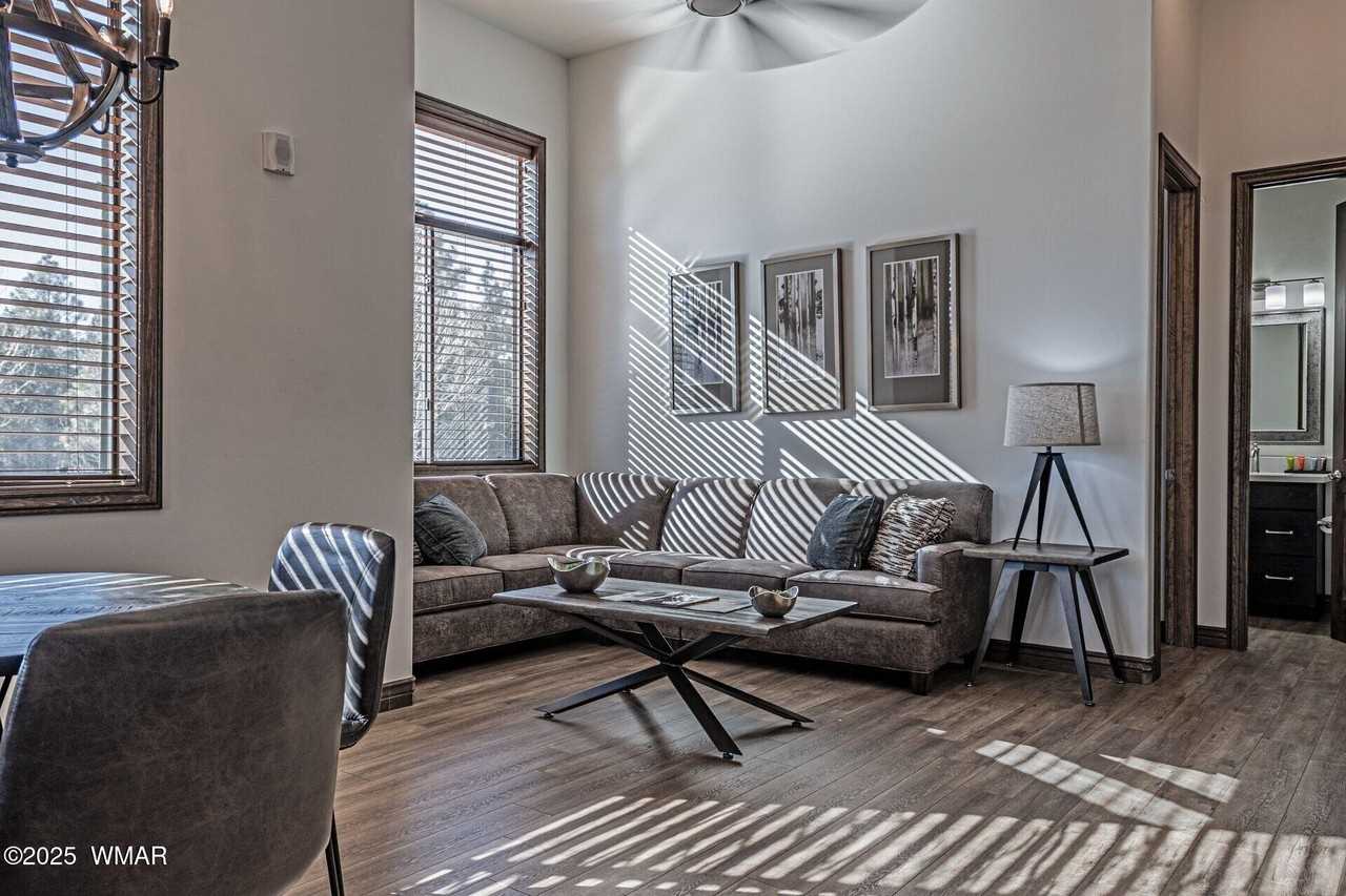 3350 W Sugar Pine Way - Photo 2 of 11