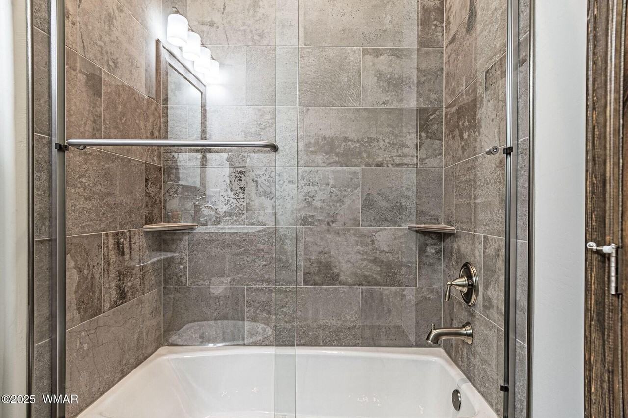 3350 W Sugar Pine Way - Photo 5 of 11