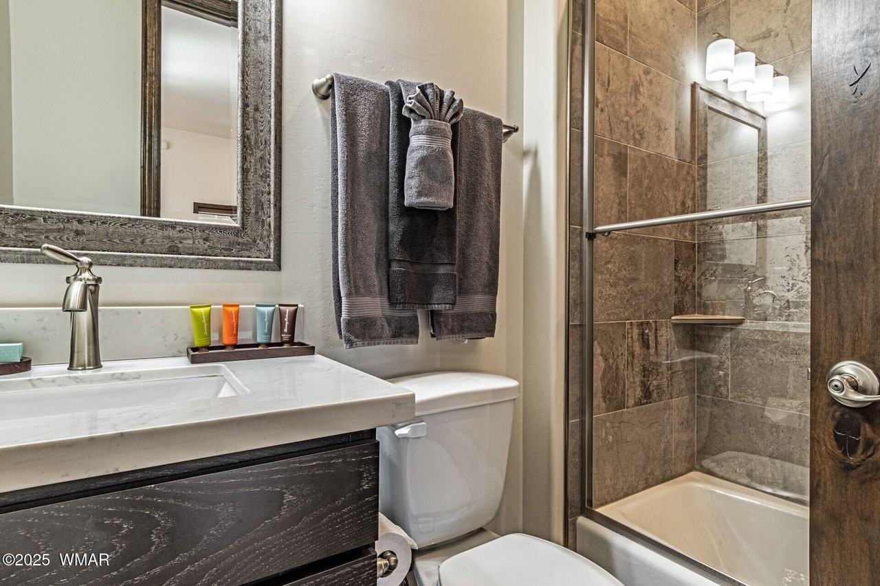 3350 W Sugar Pine Way - Photo 7 of 11