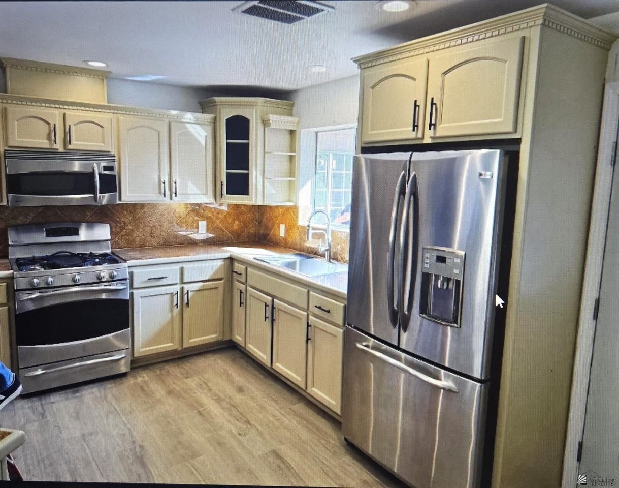 854 S Sunset Ave - Photo 3 of 17