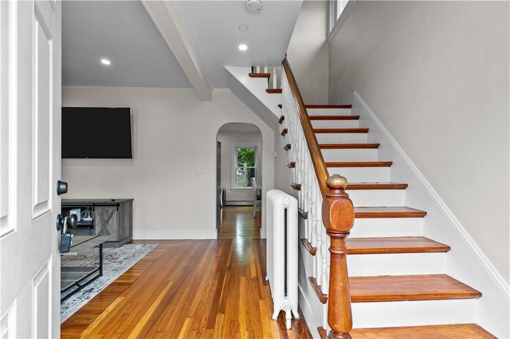 31 Slocum St - Photo 2 of 27