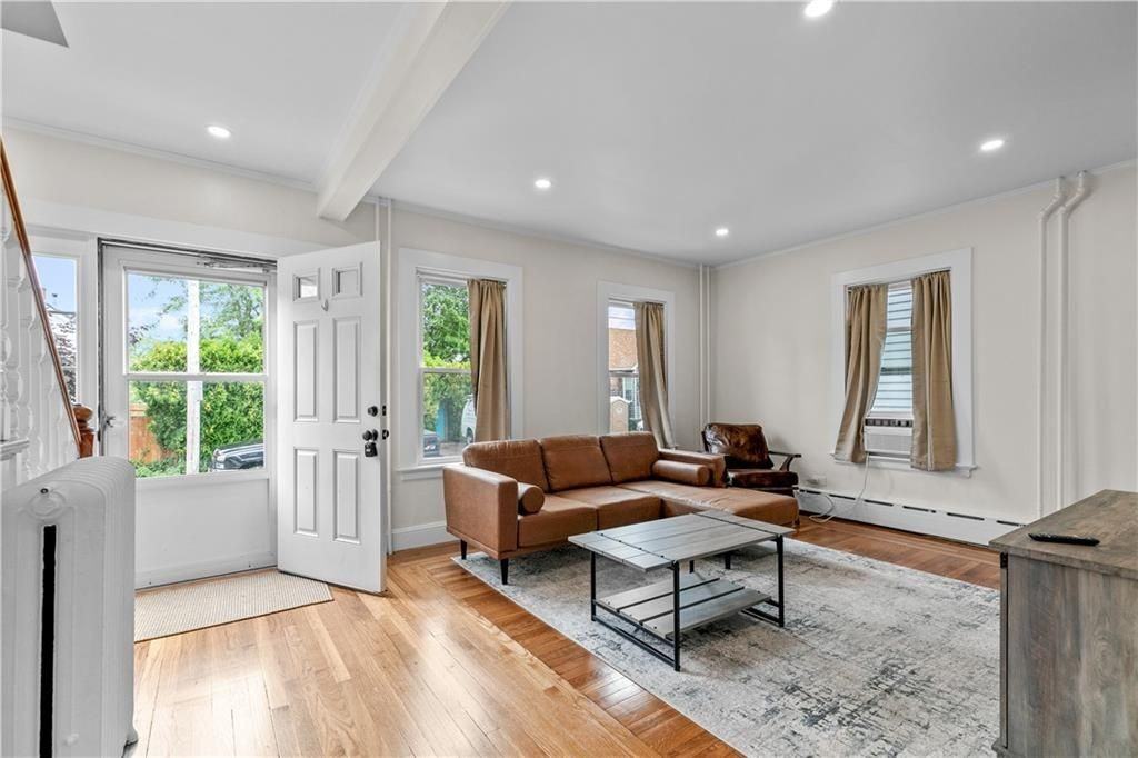 31 Slocum St - Photo 4 of 27