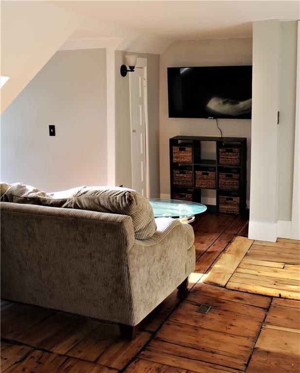 283 Spring St ##3 - Photo 5 of 21