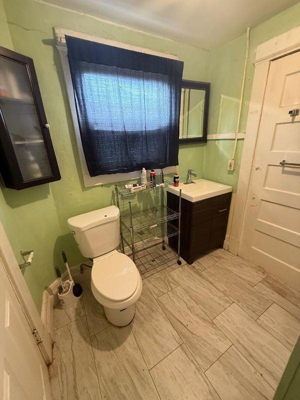 625 S 2nd St - Photo 3 of 3