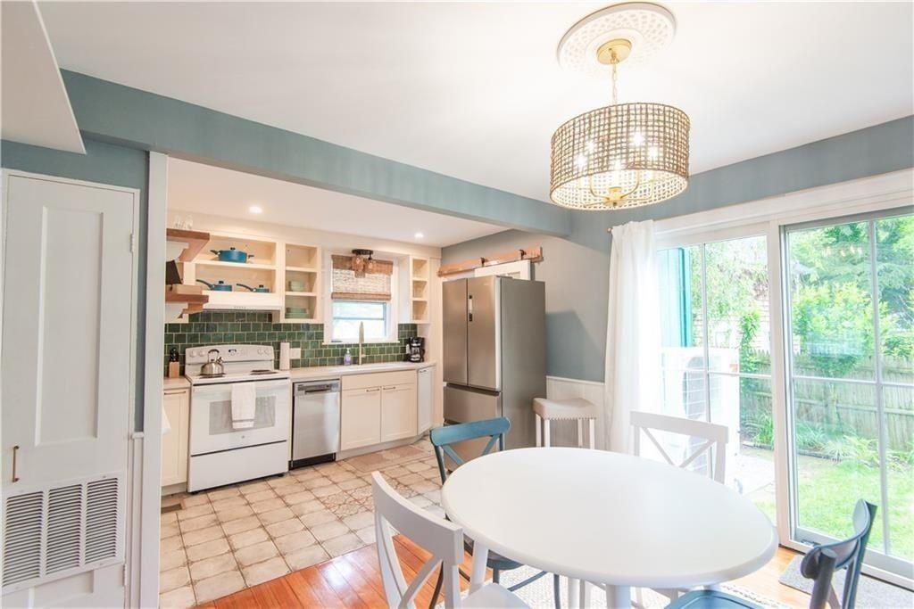 12 Maitland Ct - Photo 4 of 27