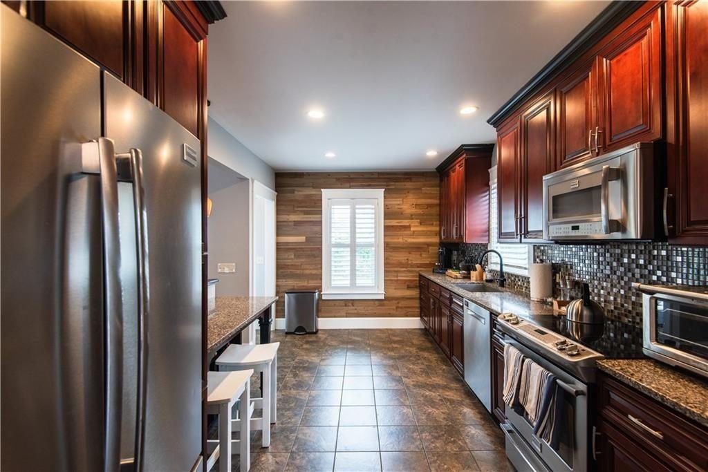 32 Hammond St - Photo 6 of 31