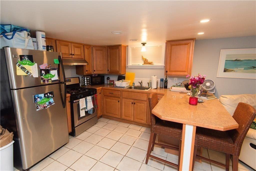 11 Crescent Rd ##1 - Photo 7 of 20