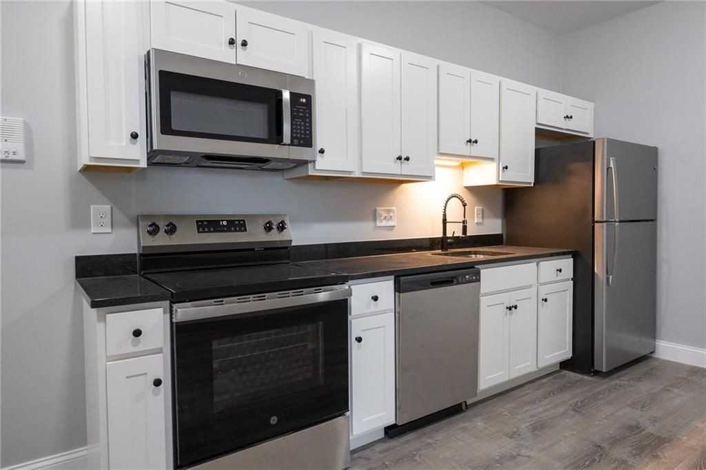 6899 Post Rd ##305 - Photo 3 of 16