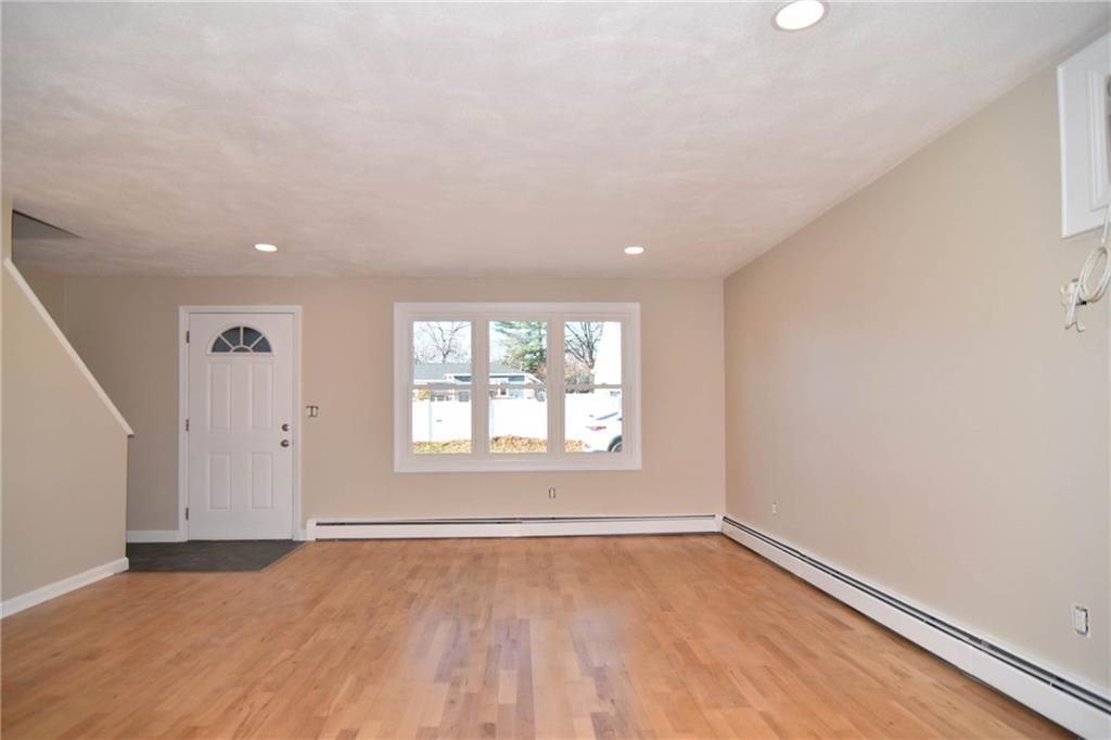 8 Coleman St ##B - Photo 3 of 22