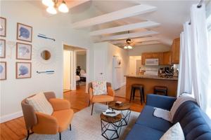 featured image of 391 Aquidneck Ave