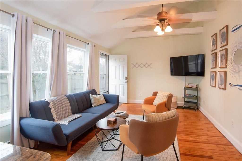 391 Aquidneck Ave - Photo 2 of 16