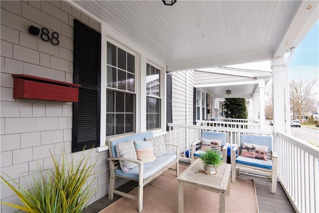 88 Kay St - Photo 3 of 44