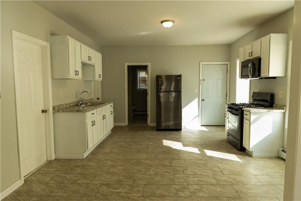 287 Manton Ave ##1 - Photo 3 of 12
