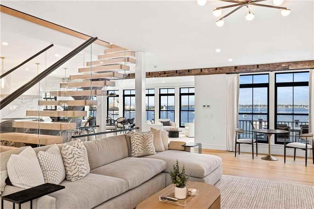 96 Washington St - Photo 4 of 28