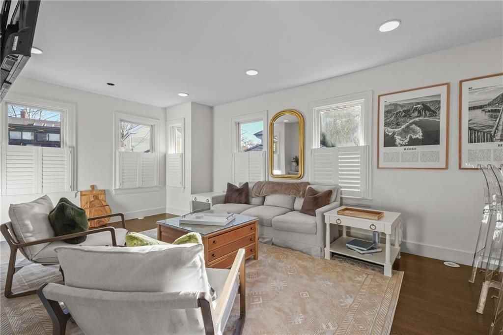 8 Cross St ##1 - Photo 4 of 29