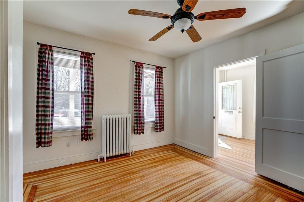 577 Spring St - Photo 4 of 19