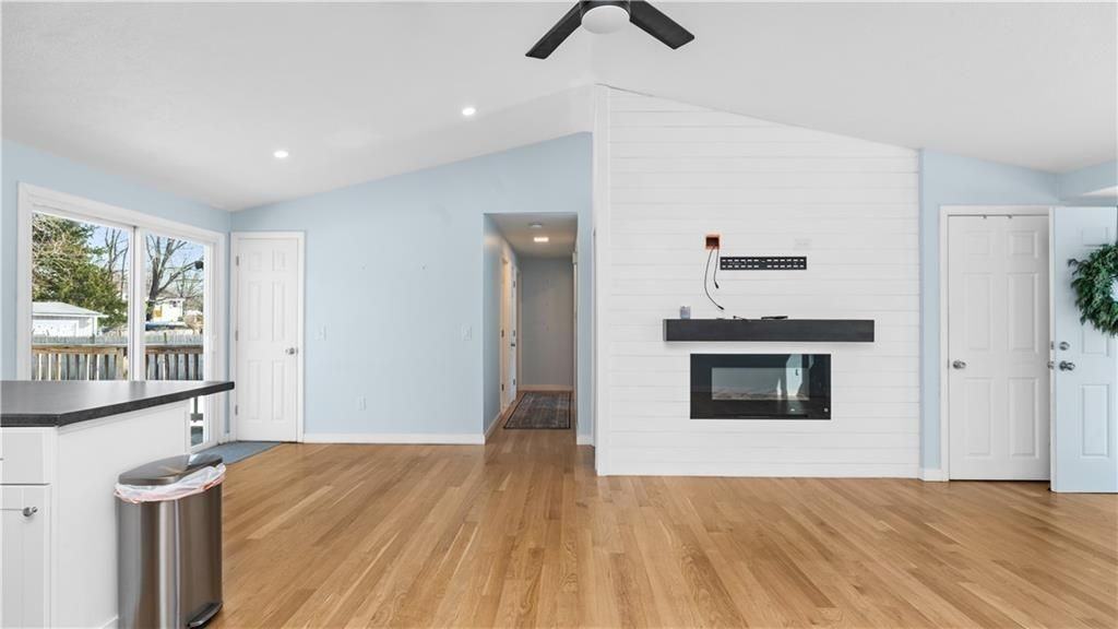 82 Primrose Dr - Photo 5 of 30