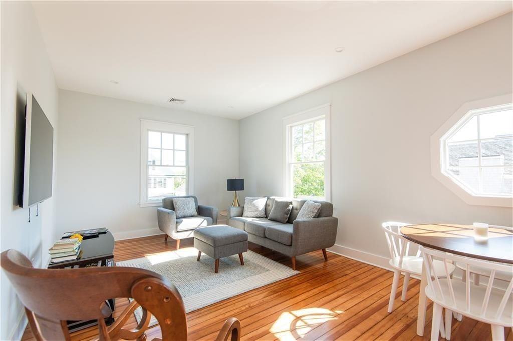 34 Harrison Ave - Photo 5 of 25