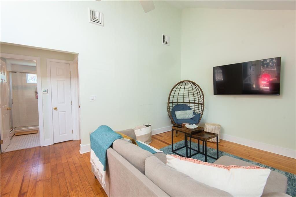 393 Aquidneck Ave - Photo 6 of 17