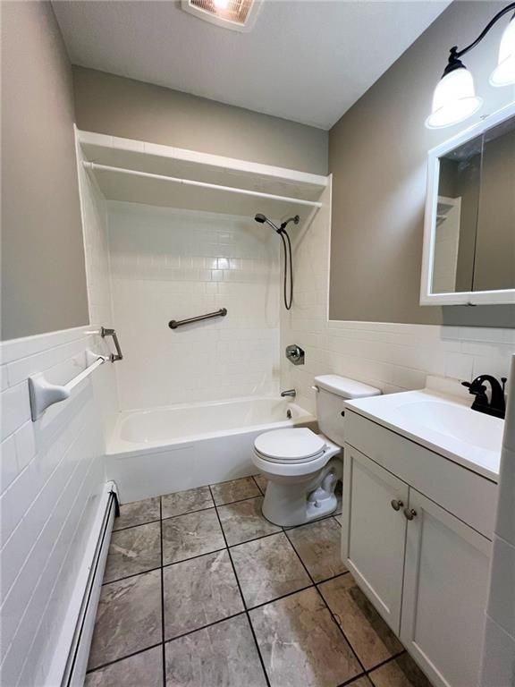 927 Elm St ##3 - Photo 7 of 14