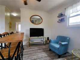 featured image of 11 Hammond St ##3