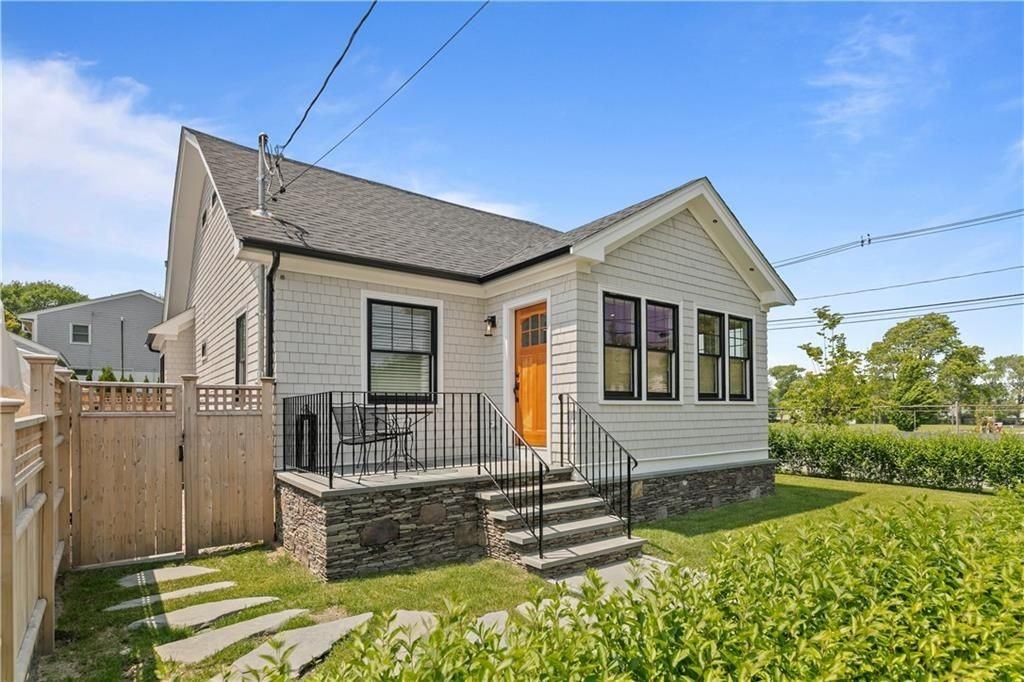 109 Carroll Ave - Photo 2 of 46