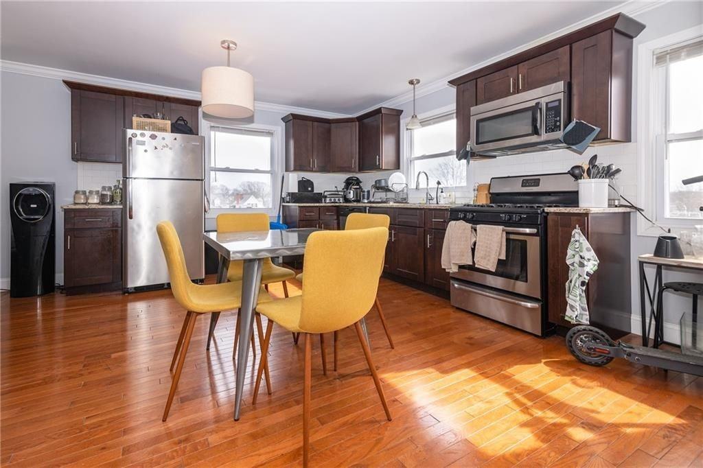 255 Waterman St ##4 - Photo 2 of 17