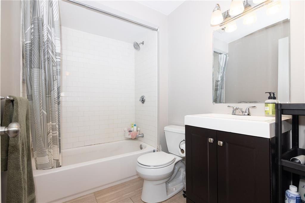 255 Waterman St ##4 - Photo 7 of 17