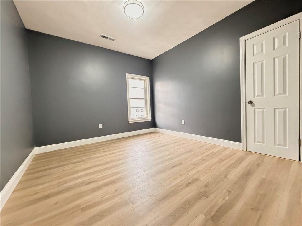 150 Newell Ave - Photo 6 of 8