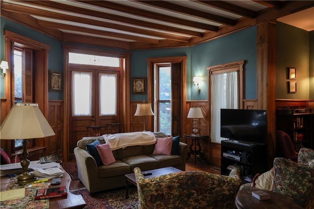 6 Howe Ave ##3 - Photo 3 of 30