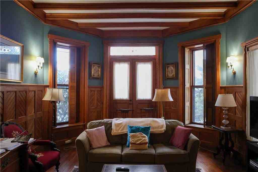 6 Howe Ave ##3 - Photo 5 of 30