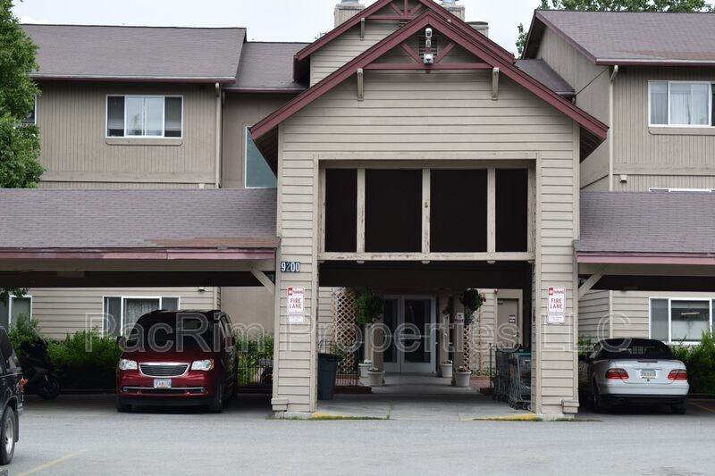 9200 Independence Dr - Photo 2 of 3