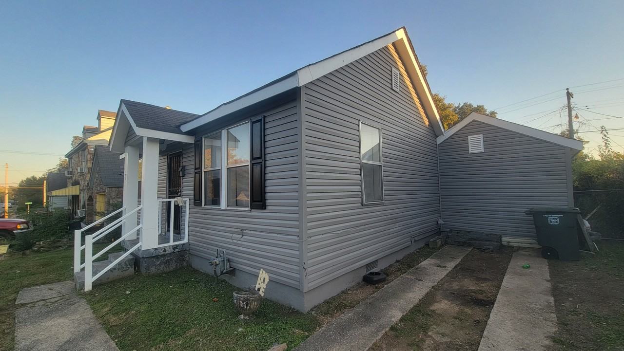 1303 Quinn Ave - Photo 3 of 14