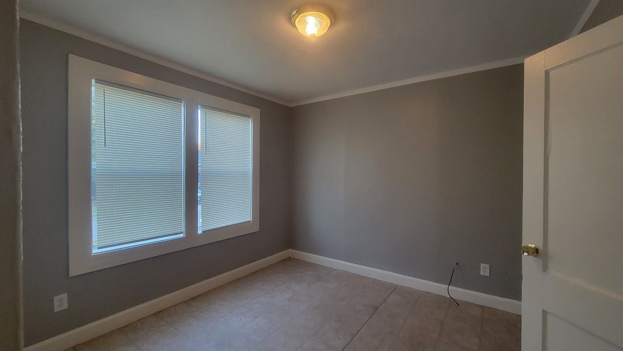 1303 Quinn Ave - Photo 7 of 14