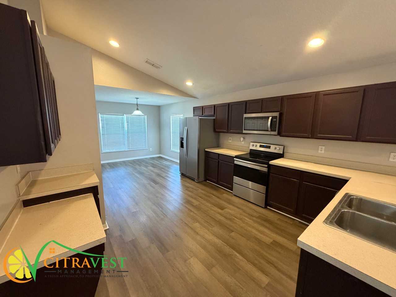 548 Haines Trl - Photo 3 of 12