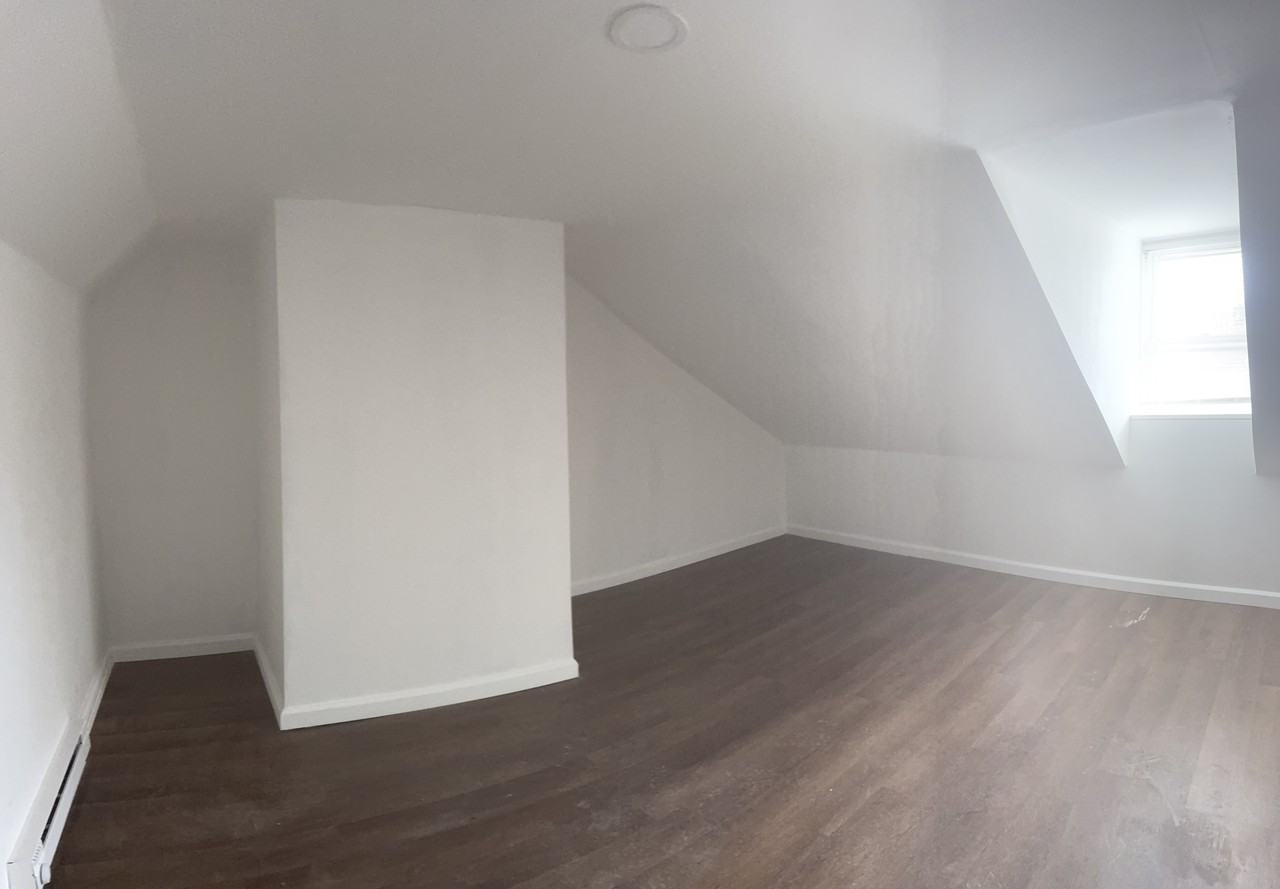 335 S 9th St - Photo 4 of 18