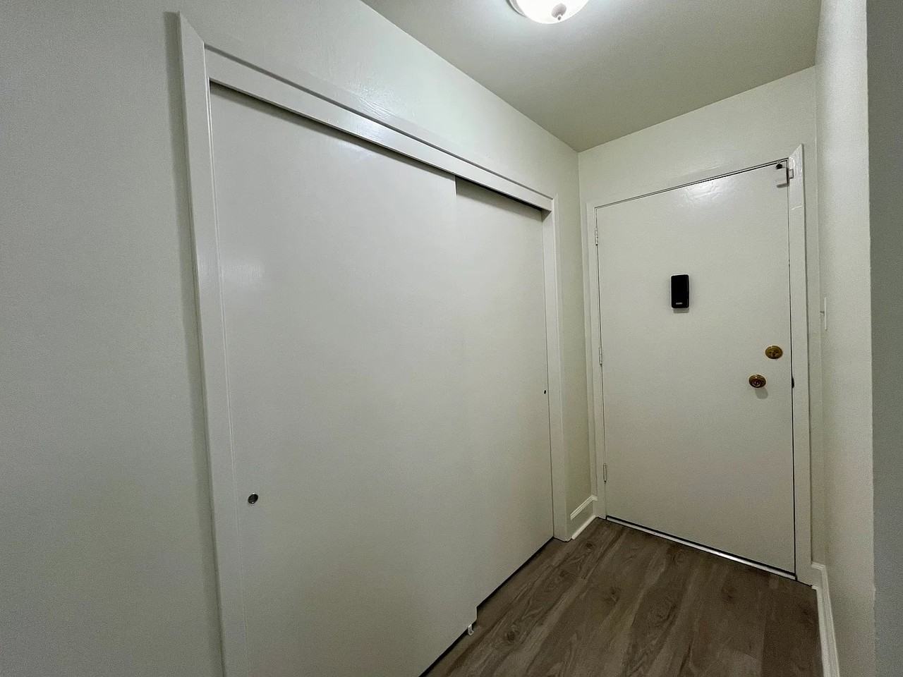 31 1st Ave - Photo 4 of 7