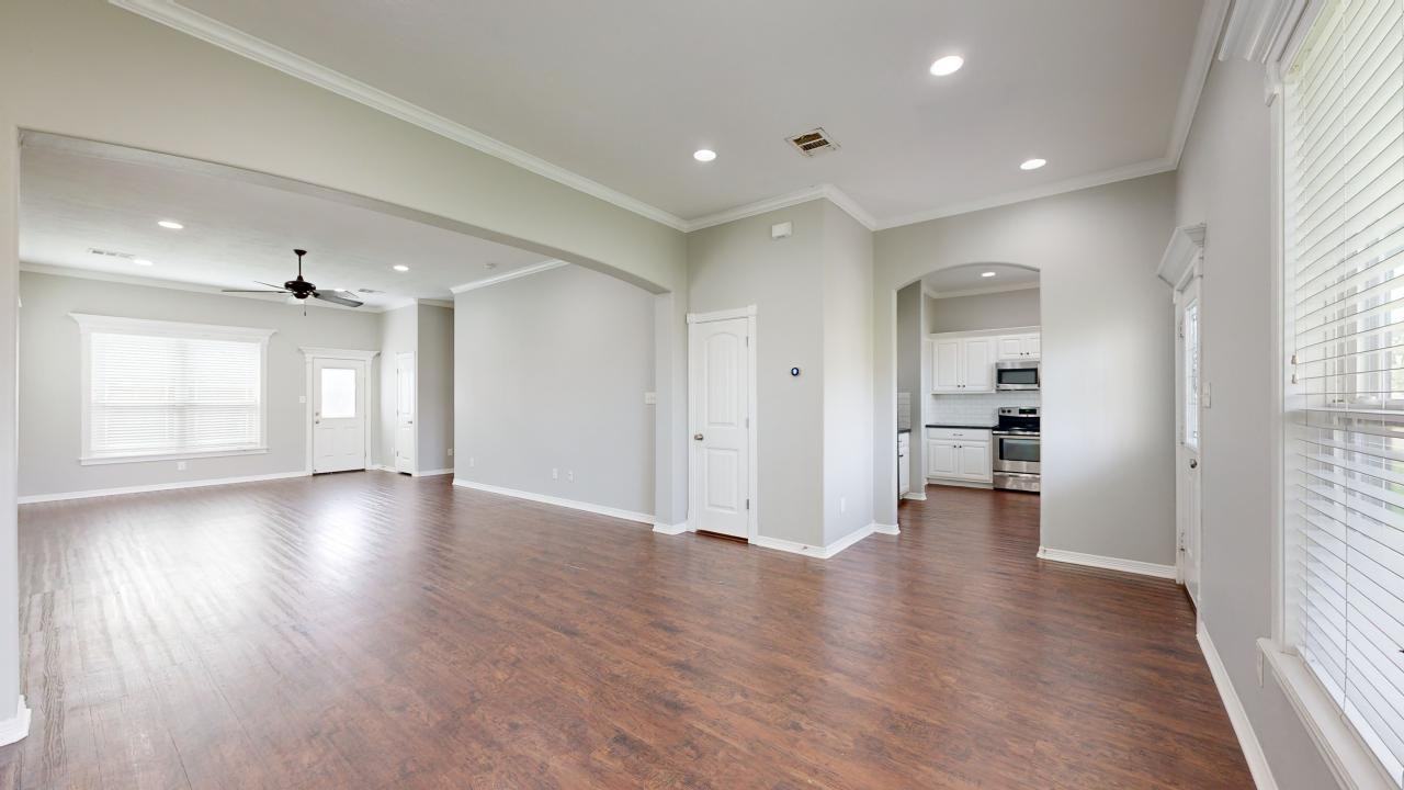 2706 Horse Haven Ln - Photo 2 of 35