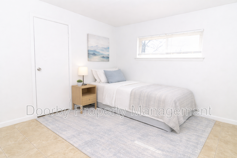 850 Arlington Ave #850 - Photo 3 of 14