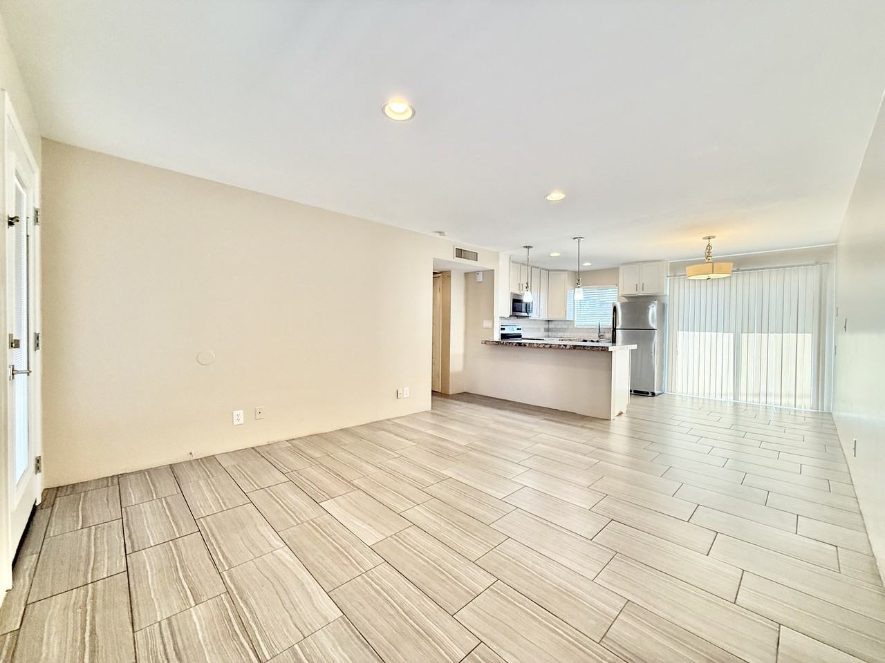 3110 N 40th St #9 - Photo 5 of 14