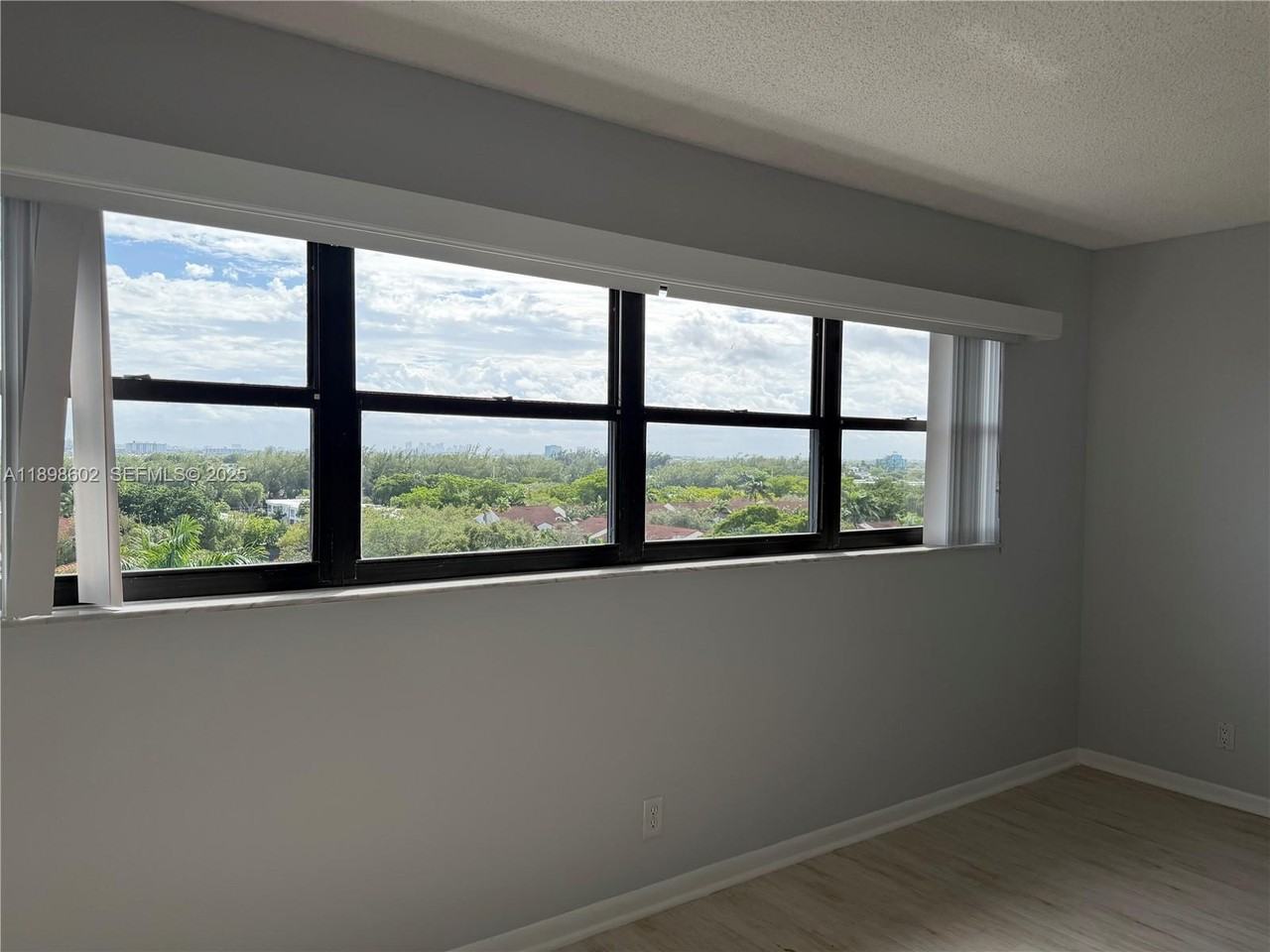 3200 Port Royale Drive North #803 - Photo 6 of 57