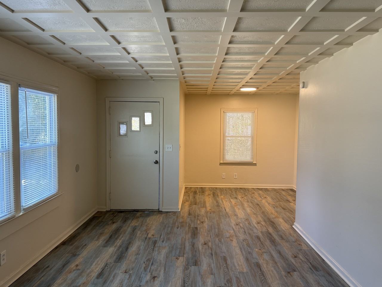 5511 Morris Ave - Photo 5 of 14