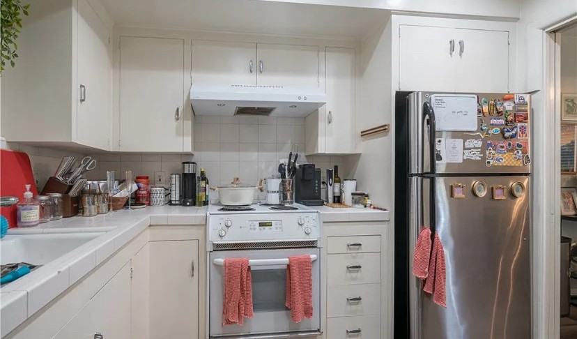 1630 S Pomona Ave #C25 - Photo 7 of 15