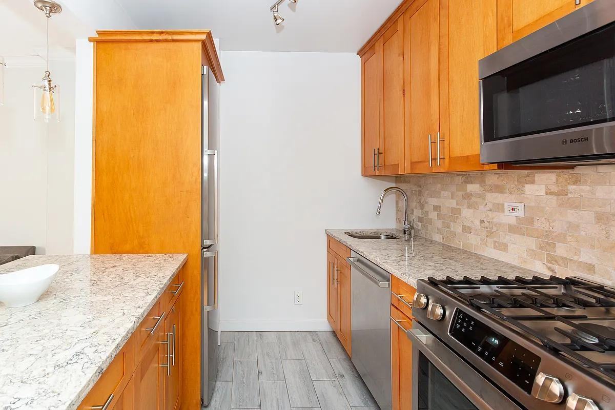 150 E 85th St #5F - Photo 5 of 9