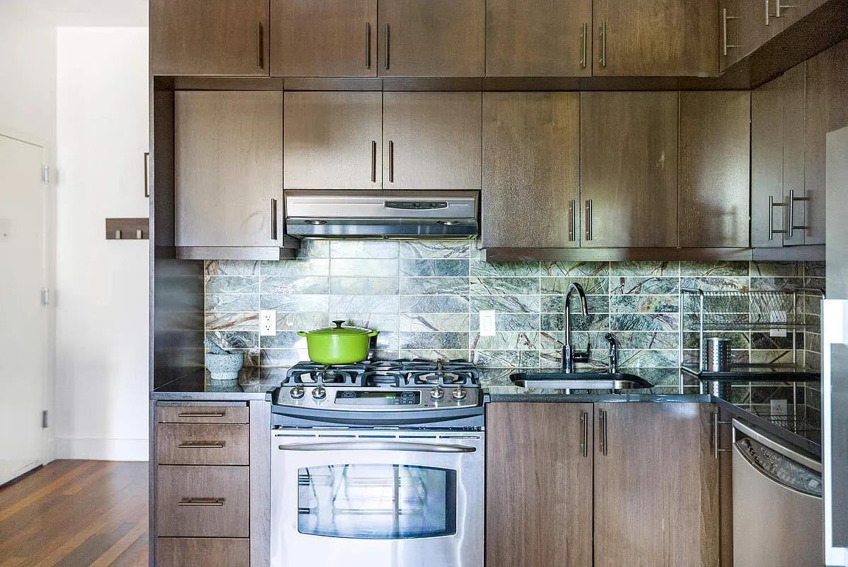 150 Myrtle Ave #503 - Photo 4 of 8