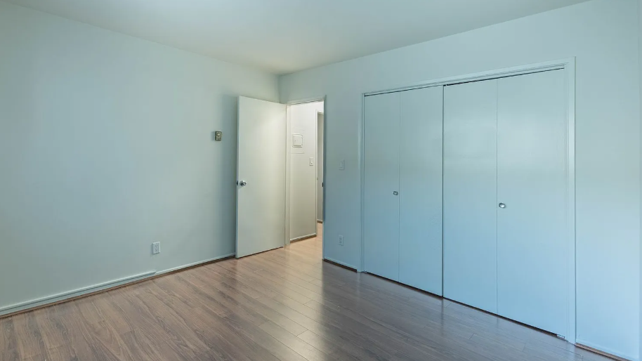 1204 California Ave - Photo 4 of 5