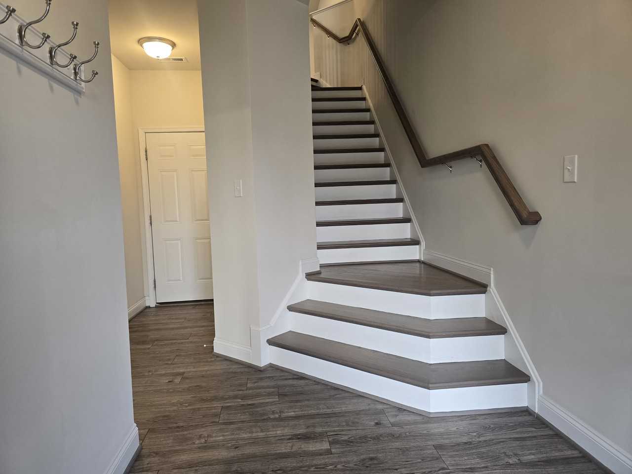 4304 Dominion Forest Cir - Photo 2 of 47